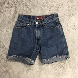 Levi’s size 25 shorts